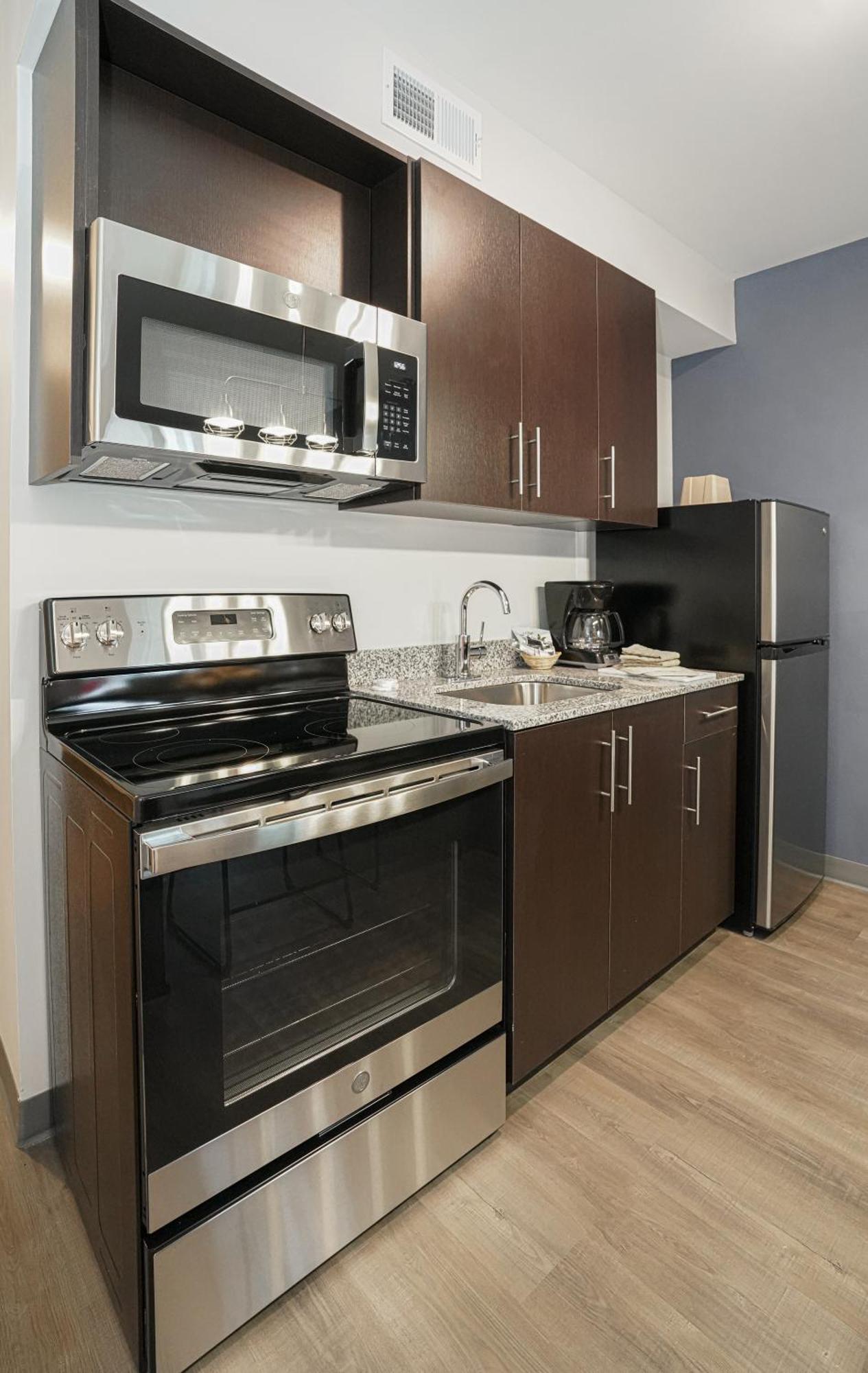 Stayapt Suites Memphis-Cordova/Wolfchase Galleria Екстер'єр фото